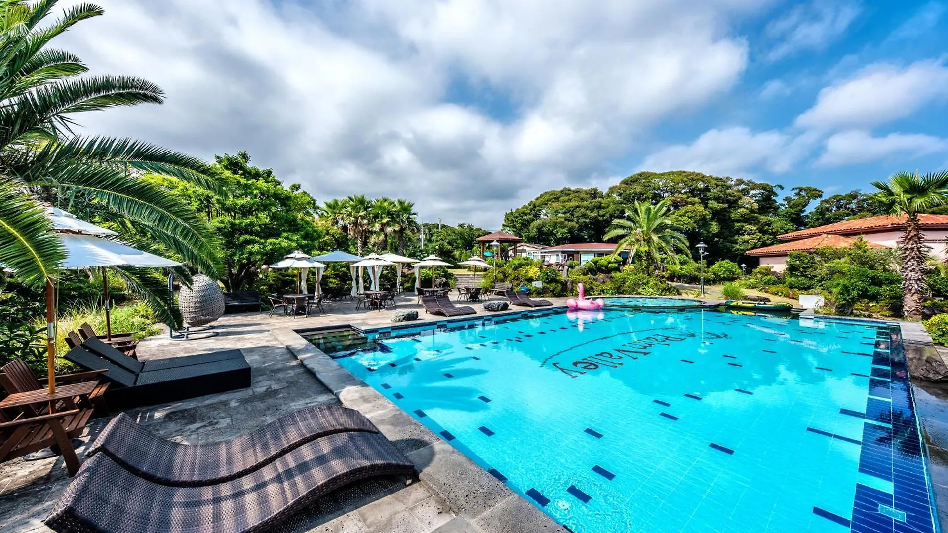 Palm Valley Resort Seogwipo